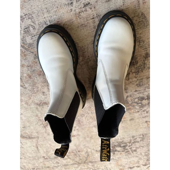 Dr. Martens 2976 SMOOTH LEATHER PLATFORM CHELSEA BOOTS US Ladies 5 Mens 4 - Picture 11 of 15